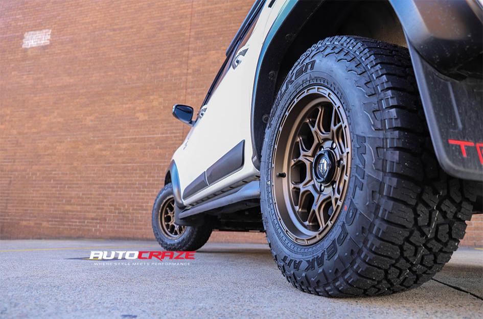 TOYOTA HILUX N80 4WD TECH BRONZE